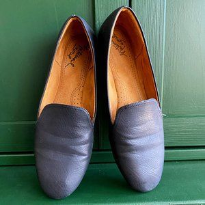 Women's Black Loafer Flats Size 9 by Natural Soul